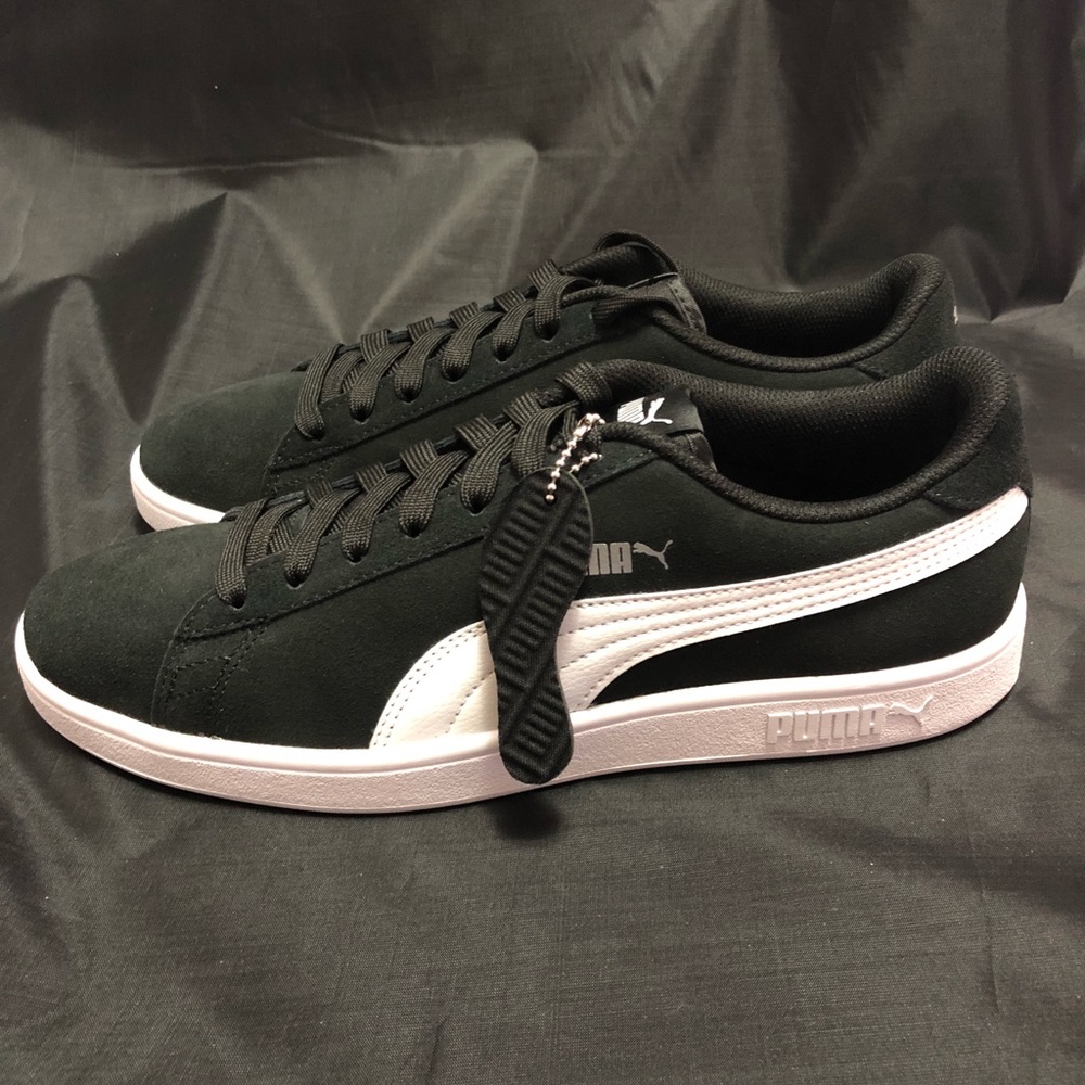 Puma Classics V2 Size 10 New with Box
